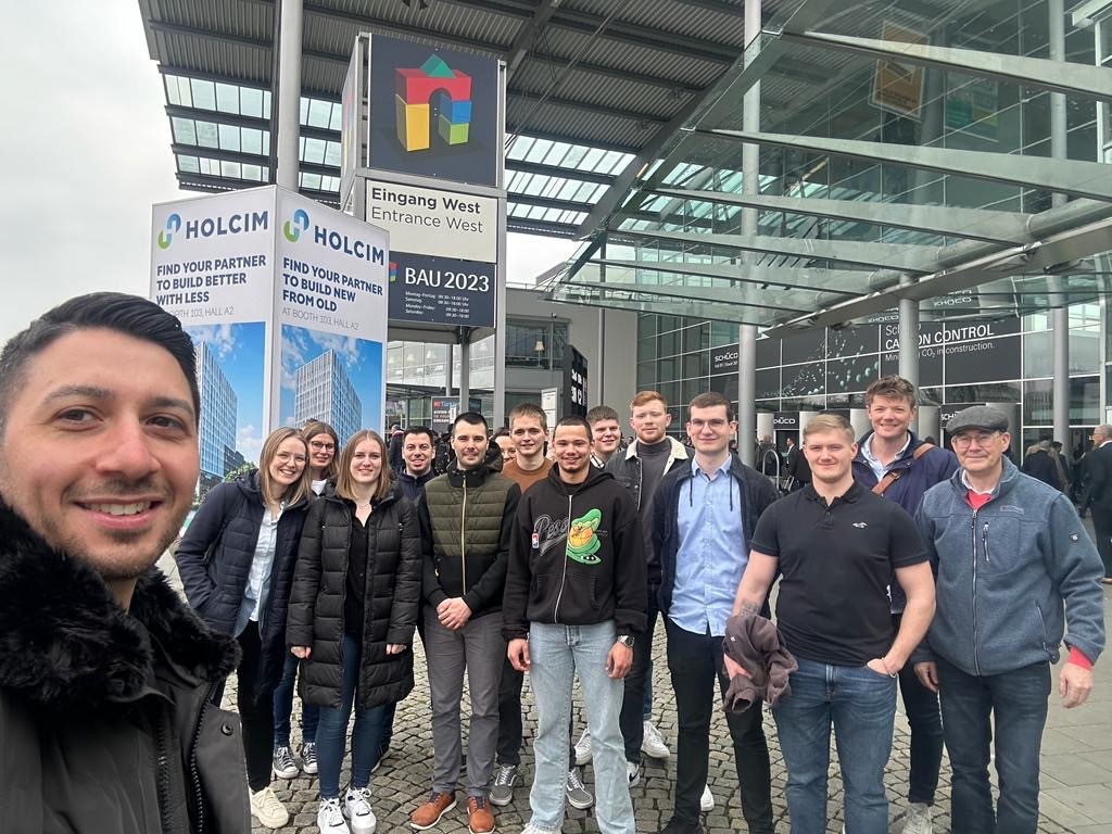 Team Huber auf der Messe BAU 2023 in München - Huber Parking